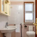 200m From The Sea, With Garden, Pet Friendly *