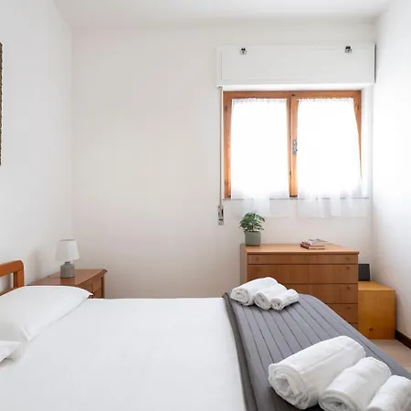 200m From The Sea, With Garden, Pet Friendly Vila *