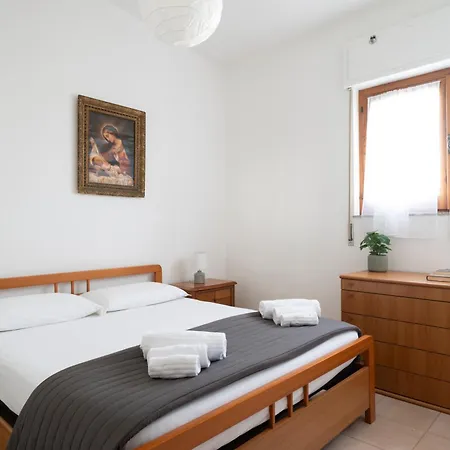 200m From The Sea, With Garden, Pet Friendly Βίλα